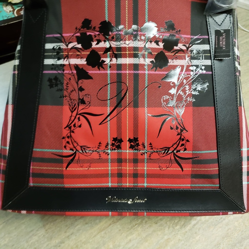 NWT Rare plaid Victoria’s Secret bag - Picture 3 of 16